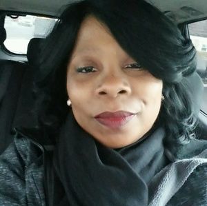 Meet your Posher, Annette